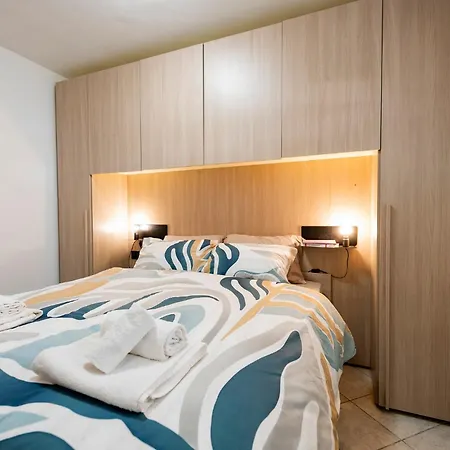 شقة Guesthost - Dolce Flat Near The *