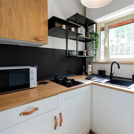 Guesthost - Dolce Flat Near The