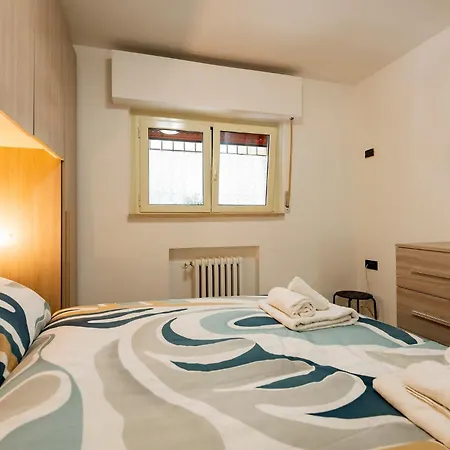 Guesthost - Dolce Flat Near The شقة